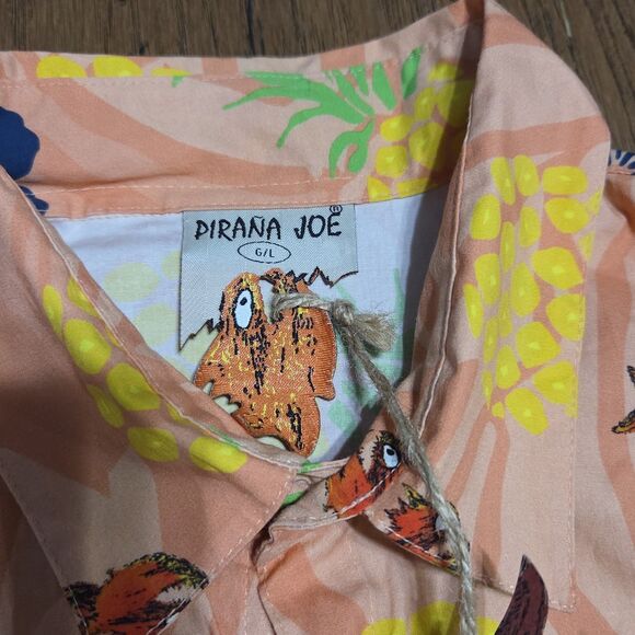 NEW Pirana Joe Hawaiian Shirt Adult Large Button Up Floral Pineapples Vacation - Picture 3 of 10